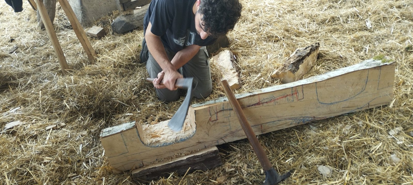 Formation à la taille de jougs d’attelage avec Michel Nioulou Les 11,12 et 13 Mai 2026 Chatelus-Malvaleix (23) 14 pT4olqZEvy89 IMG 20260511 114652 scaled